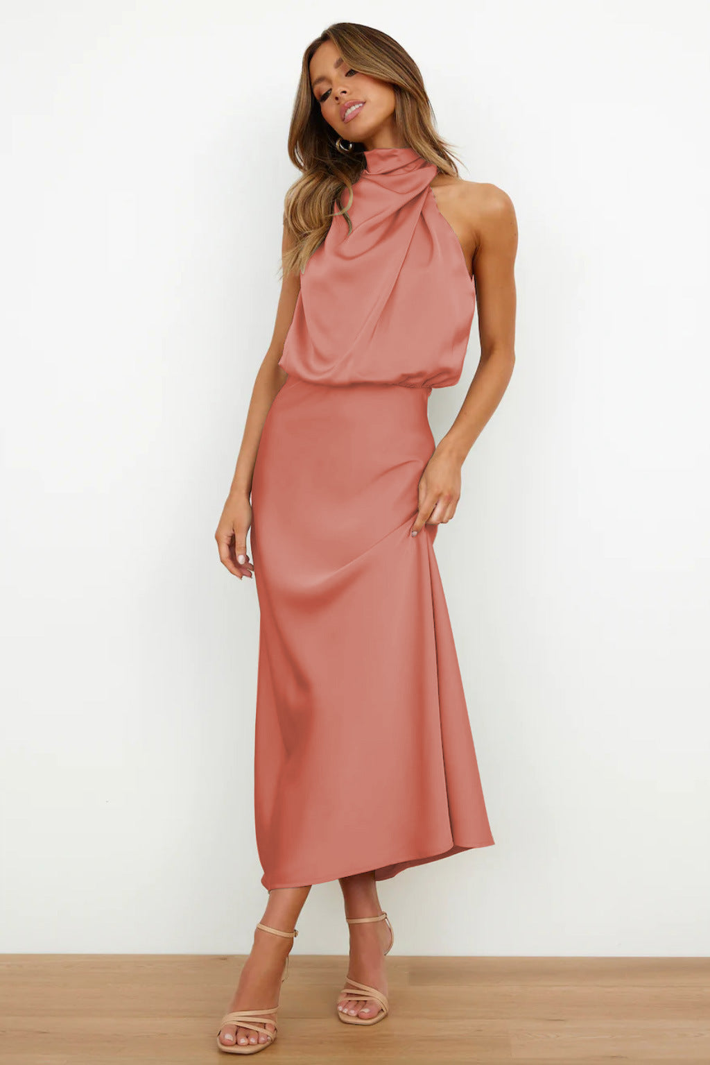 Novae | Vestido con escote americano