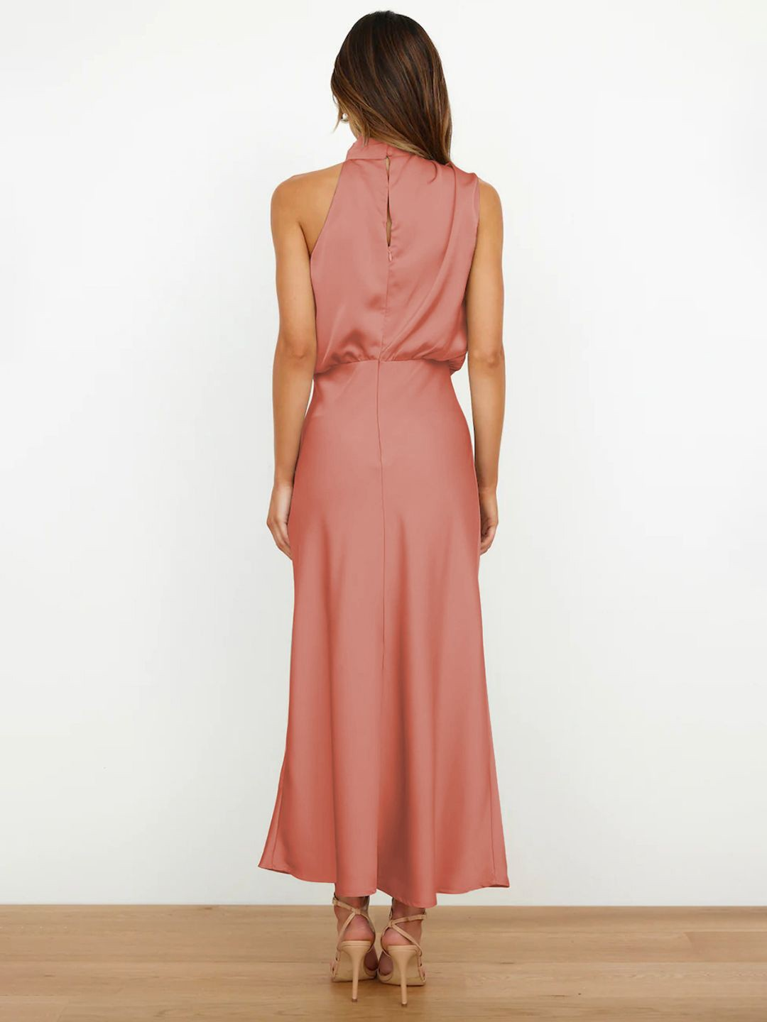 Novae | Vestido con escote americano