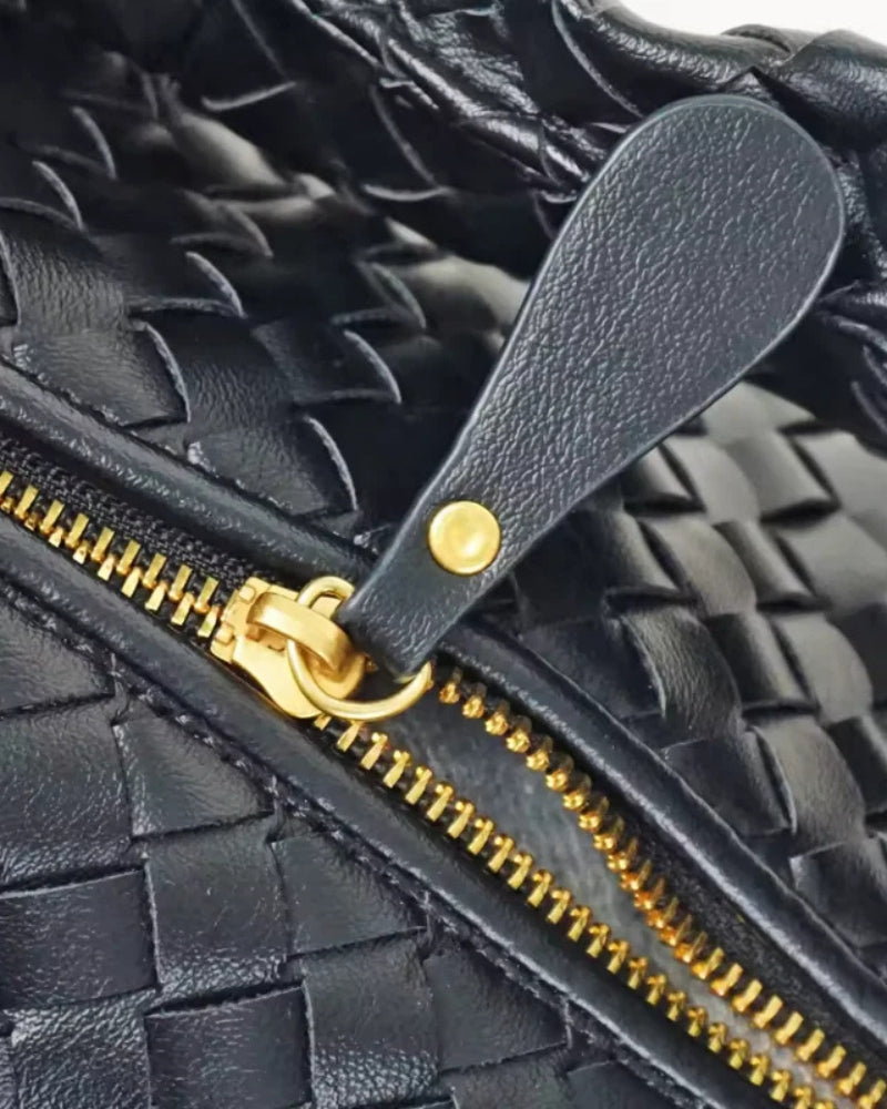 The Novae Handbag